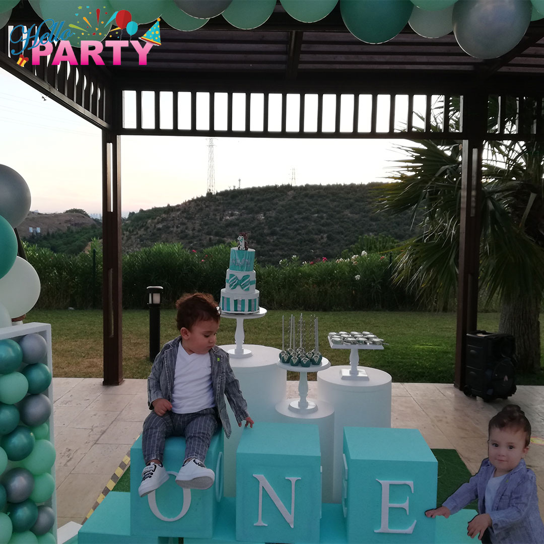 طفل-عيد-ميلاد-تنسيق-اسطنبول-تركيا-حلويات-كيك-كاب-كيك-كيك-بوبس-كعكة-عيد-الميلاد-ديكور-دونات-تنسيق-حفلة-عيد-ميلاد-العاب-العاب-أطفال-كوكيز-زينة-بلاد-الغربة-اوربا-كندا-شركة-تنظيم-مناسبات-في-تركيا-شركة-تنظيم-حفلات-في-تركيا-منسق-حفلات-عيد-ميلاد-تنظيم-حفلات